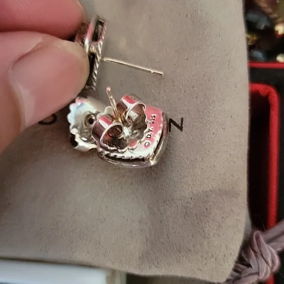 Traded David Yurman diamond topaz stud earring - Picture 3 of 8